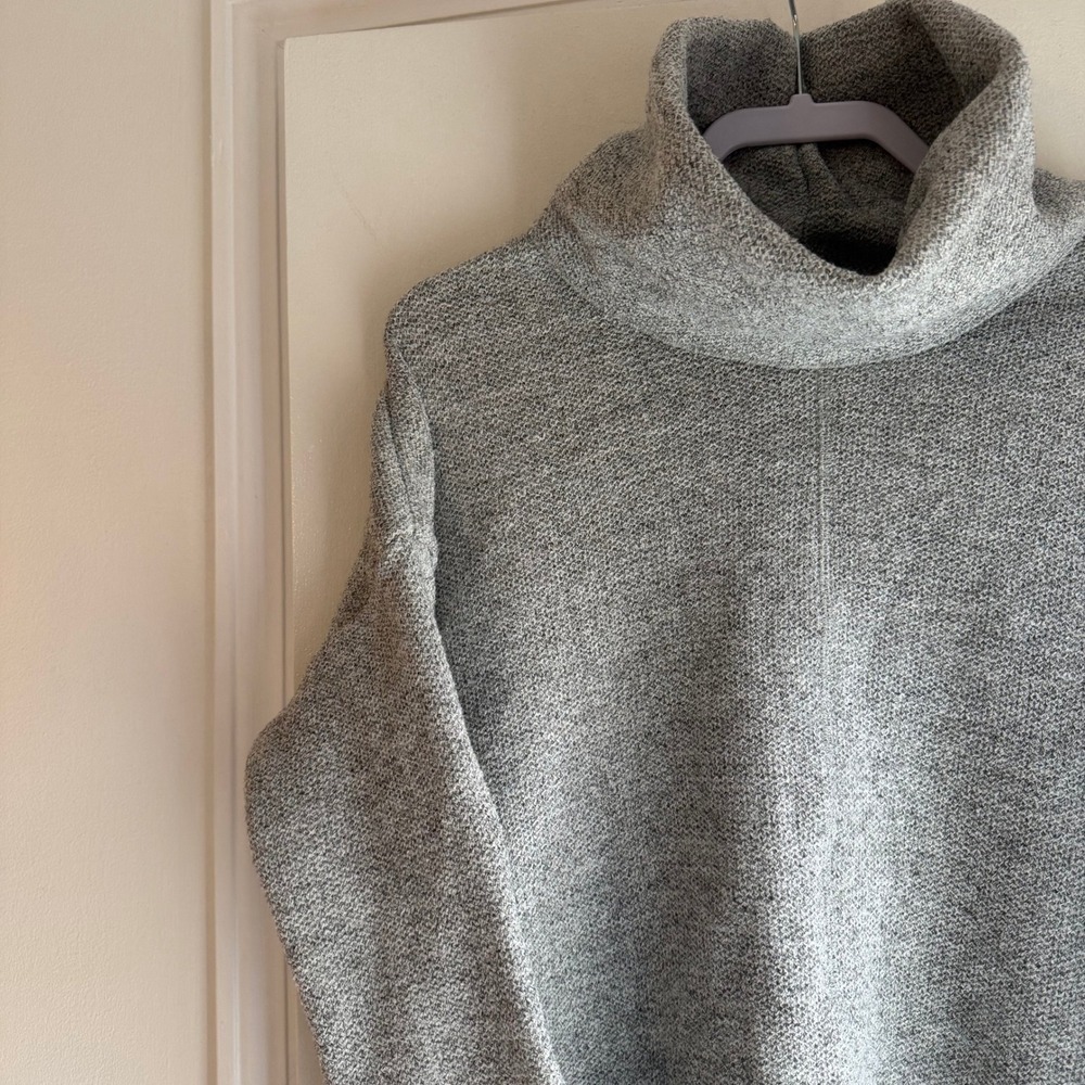 Abercrombie Fitch Womens Gray Marled Knit Cowl Neck Pullover Sweater Top Size L - Picture 2 of 9